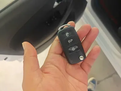 Volkswagen Polo 2015, 105900 км, за 28800 CNY - фото 9