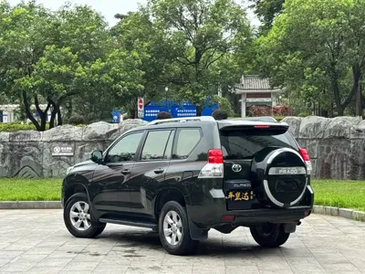 Toyota Prado (Import) 2013, 250000 км, за 118800 CNY