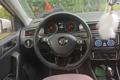 Volkswagen Santana 2017, 80500 км, за 35145.5 CNY - фото 10
