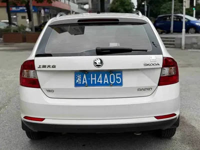 Skoda Rapid Spaceback 2016, 80000 км, за 22799 CNY - фото 5