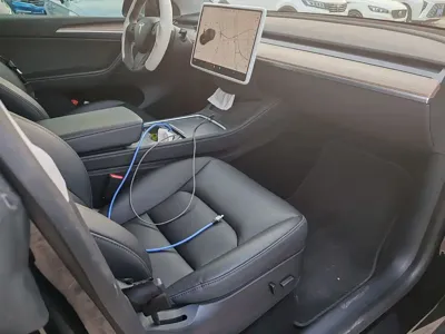Tesla Model Y 2021, 58000 км, за 117000 CNY