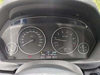 BMW 3 Series 2017, 122000 км, за 66000 CNY - фото 10