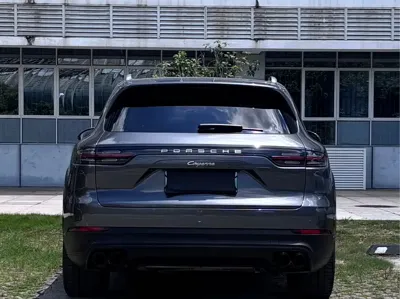 Porsche Cayenne Hybrid 2022, 80000 км, за 388800 CNY - фото 10