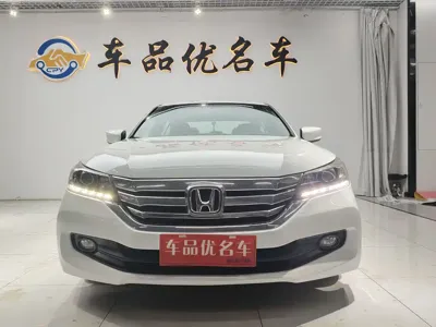 Honda Accord 2015, 50000 км, за 44800 CNY