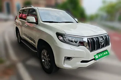 Toyota Prado 2018, 98300 км, за 285528.31 CNY