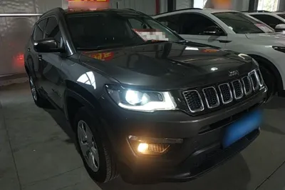Jeep Compass 2017, 113000 км, за 46851.6 CNY