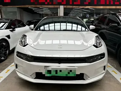 Zeekr 001 2023, 21000 км, за 18020.09 USD