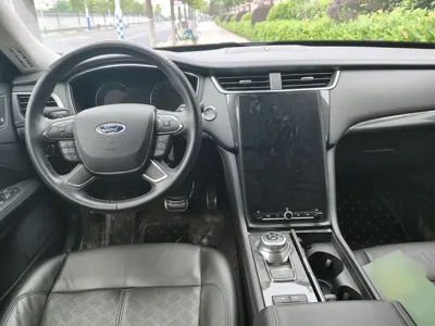 Ford Taurus 2019, 44300 км, за 9740.94 CNY - фото 10