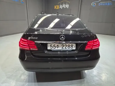 Mercedes-Benz E-Class 2014, 82961 км, за 10990000 KRW