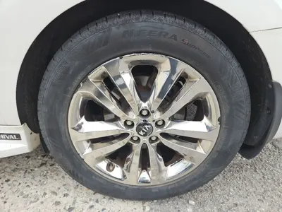 Kia Canival 2015, 224609 км, за 6500000 KRW - фото 11