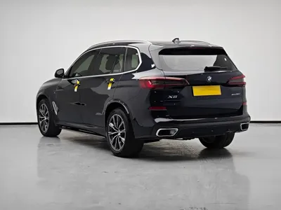 BMW X5 2022, 42000 км, за 358800 CNY