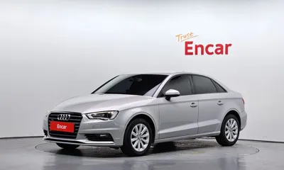 Audi A3 · 2015 год
