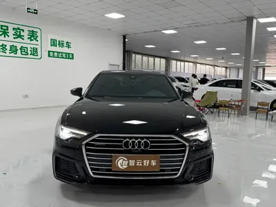 Audi A6L 2022, 24800 км, за 241800 CNY - фото 2