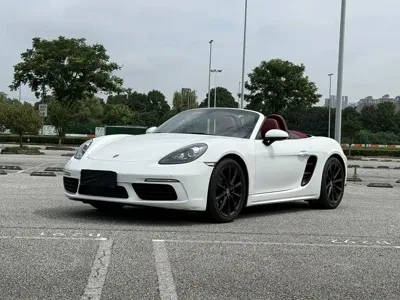 Porsche 718 2022, 15600 км, за 438000 CNY