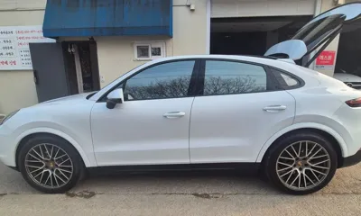 Porsche Cayenne 2023, 37388 км, за 77280000 KRW