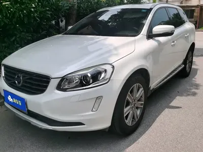 Volvo XC60 · 2017 год