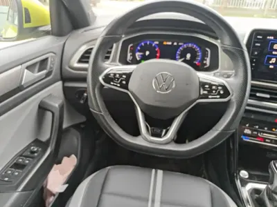 Volkswagen T-Roc 2023, 29800 км, за 94300 CNY - фото 17