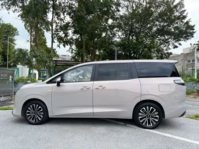 Wuling 星光730新能源 2025, 4000 км, за 96800 CNY - фото 7