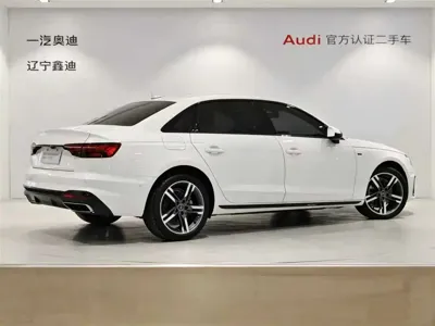 Audi A4L 2020, 92800 км, за 119800 CNY