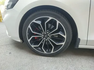 Ford Focus 2020, 54900 км, за 66212.64 CNY - фото 8