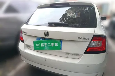 Skoda Fabia 2016, 26600 км, за 38578.48 CNY - фото 3