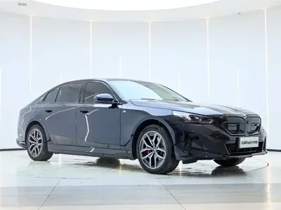 BMW i5 2025, 12800 км, за 239000 CNY - фото 10