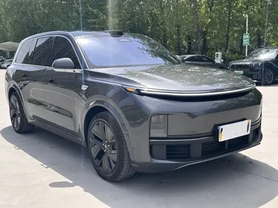Li Auto Li L9 2023, 43000 км, за 208000 CNY