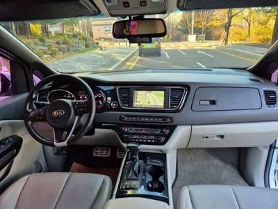 Kia Canival 2018, 149527 км, за 12900000 KRW - фото 9