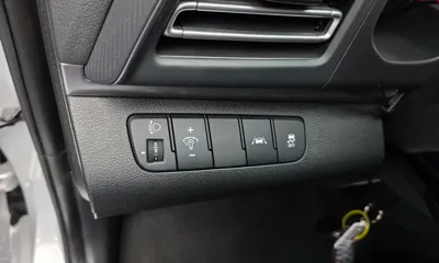 Hyundai Avante 2019, 134123 км, за 8700000 KRW - фото 18