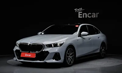 BMW 5-Series · 2025 год