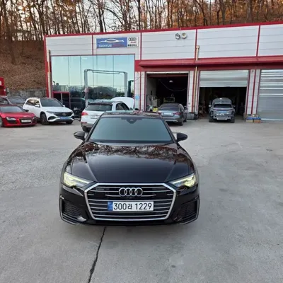 Audi A6 · 2022 год