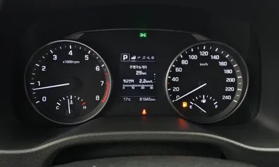 Hyundai Avante 2017, 81645 км, за 9900000 KRW - фото 8