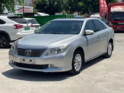 Toyota Camry · 2012 год