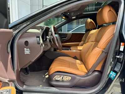 Lexus LS 2019, 100000 км, за 396000 CNY - фото 7