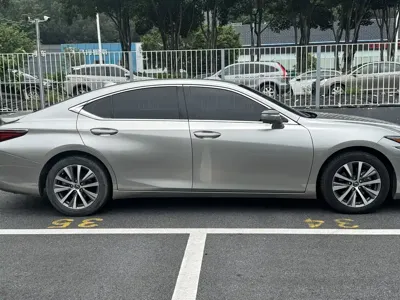 Lexus ES 2019, 65000 км, за 169000 CNY - фото 6