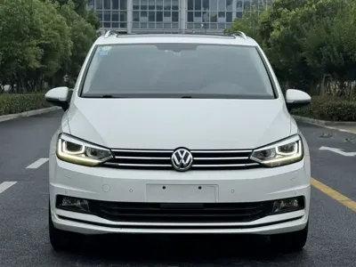 Volkswagen Touran 2018, 92000 км, за 49800 CNY - фото 2
