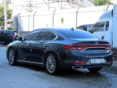 Hyundai Grandeur 2018, 137316 км, за 15800000 KRW