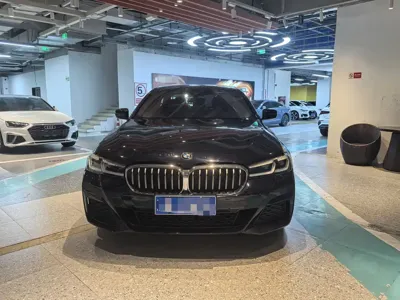 BMW 5 Series 2022, 50000 км, за 166200 CNY