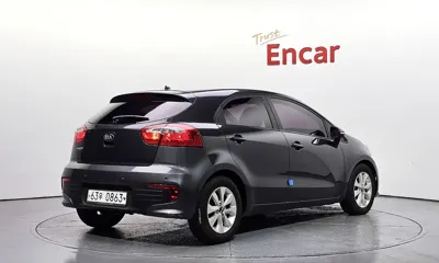 Kia Pride 2015, 161895 км, за 4000000 KRW
