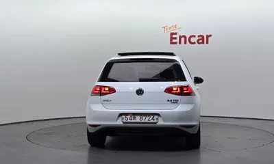 Volkswagen Golf 2015, 184748 км, за 7900000 KRW
