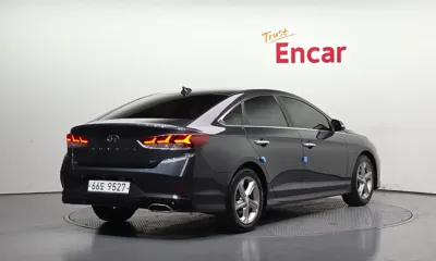 Hyundai Sonata 2018, 158873 км, за 9900000 KRW