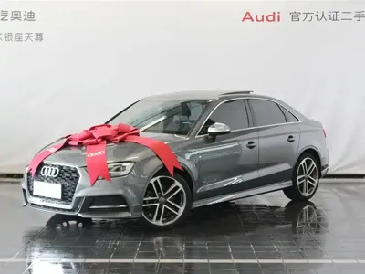Audi A3 2018, 100800 км, за 68800 CNY