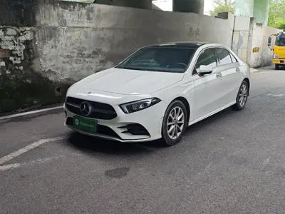 Mercedes-Benz A-Class 2021, 30600 км, за 105300 CNY