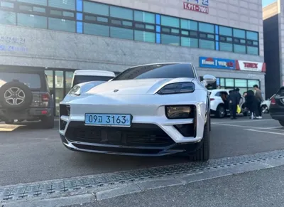 Porsche Macan 2025, 12500 км, за 125000000 KRW