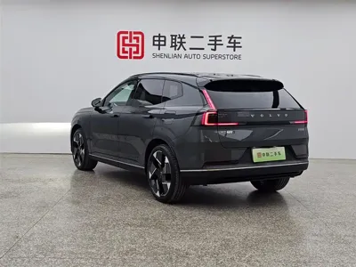Volvo 沃尔沃XC70插电式混动 2025, 12200 км, за 221800 CNY