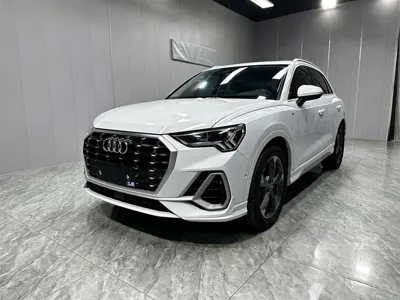Audi Q3 · 2022 год