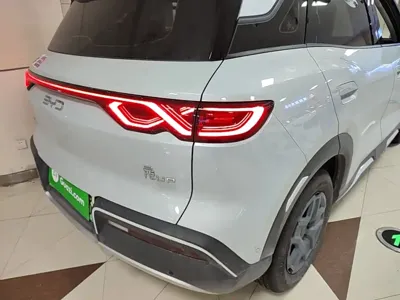 BYD Yuan Up 2026, 3200 км, за 81700 CNY - фото 8