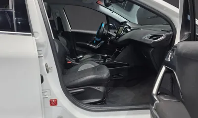 Peugeot 2008 2016, 64863 км, за 5900000 KRW - фото 11