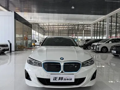 BMW i3 2025, 6000 км, за 153800 CNY