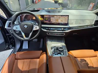 BMW X7 2026, 1908 км, за 90710000 KRW - фото 9